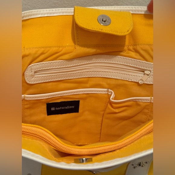 NWTs Naturalizer Canvas tote. - Picture 9 of 14